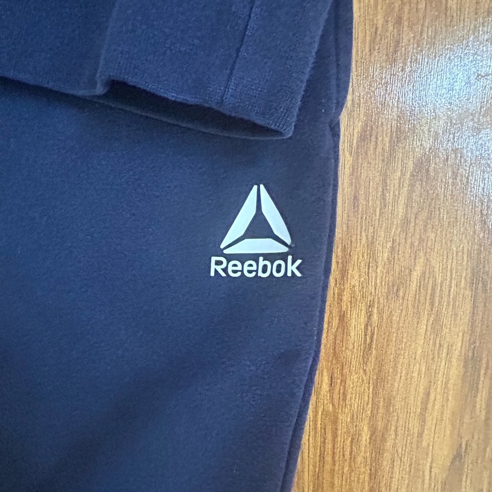 Reebok Men’s Navy Blue Hoodie and Jogger Set - Picture 3 of 5